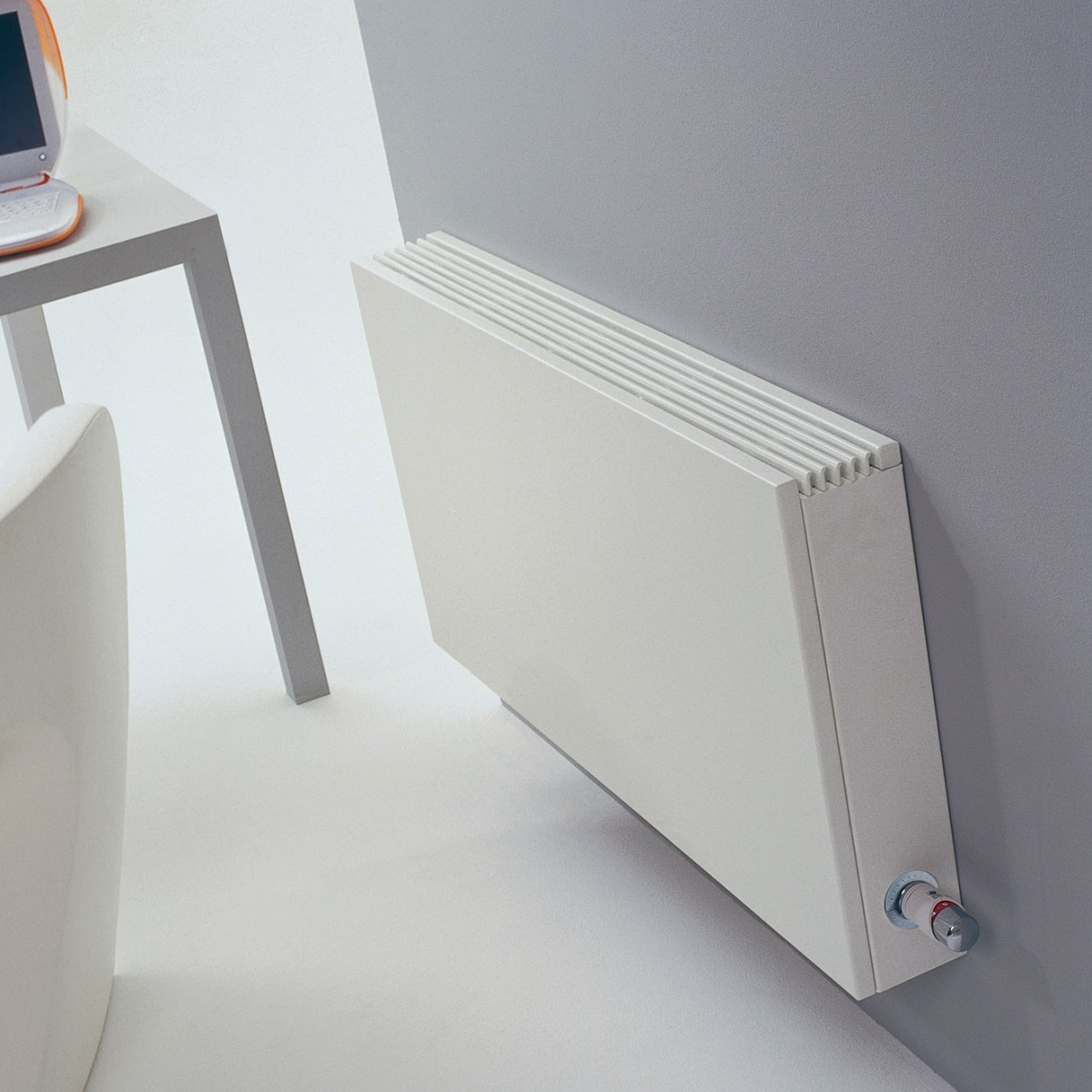 JAGA, радиатор Strada Wall H050 L160 T11 цвят:133